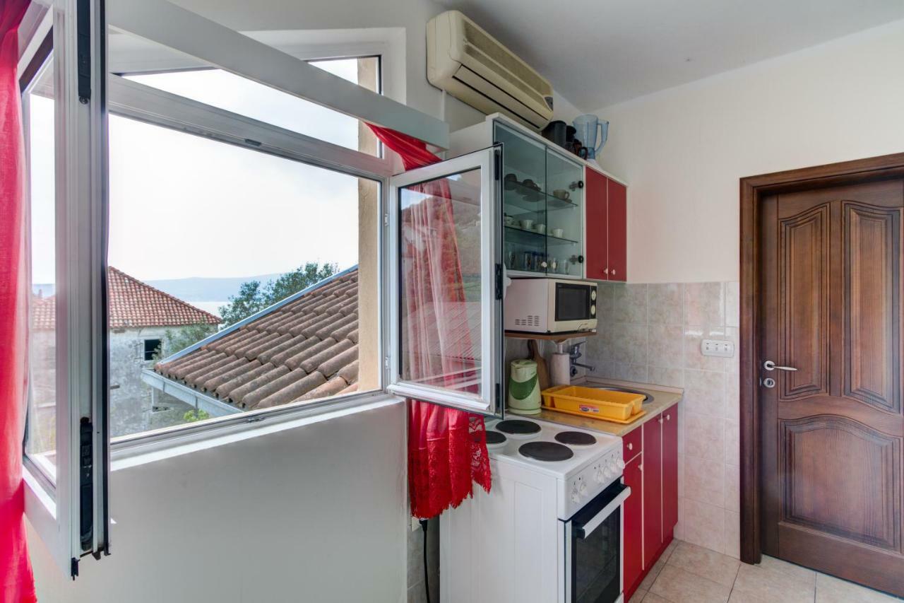 Apartment Vesna Tivat
